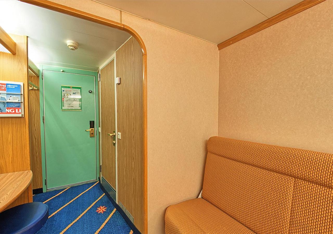 Hotel Viking Line Ferry Viking Cinderella - One-Way Journey From Stockholm To Helsinki Chambre photo