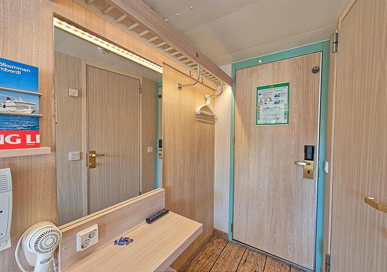 Hotel Viking Line Ferry Viking Cinderella - One-Way Journey From Stockholm To Helsinki Chambre photo