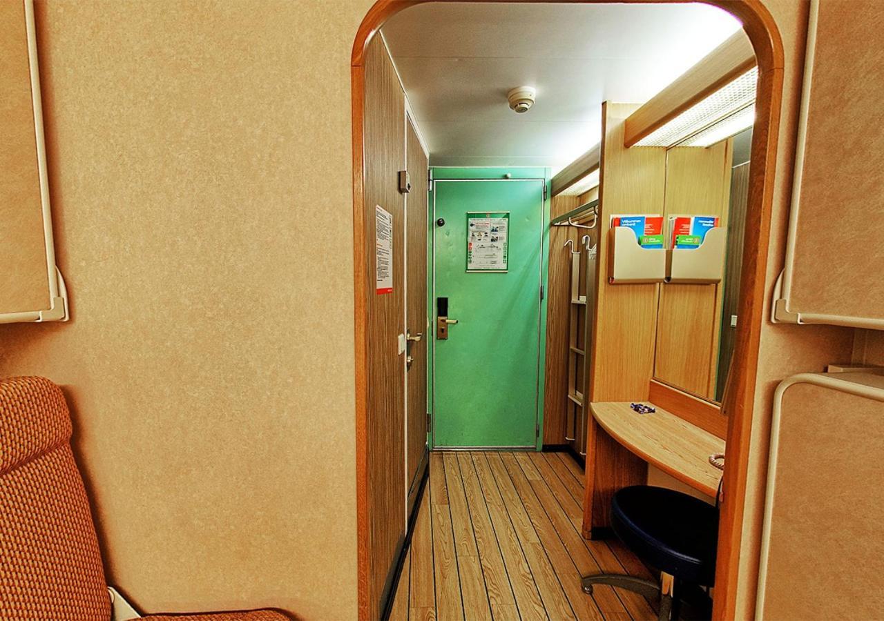 Hotel Viking Line Ferry Viking Cinderella - One-Way Journey From Stockholm To Helsinki Chambre photo